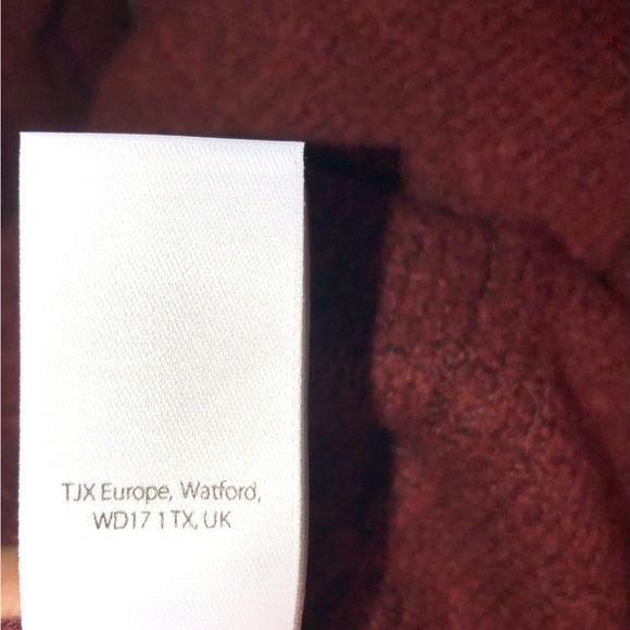 Yet Again N.W.T. Cowl Turtlenecks For Women Maroom Color,Medium Size Super Soft - Picture 7 of 8